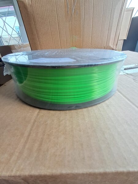 PLA (Hersteller: MCPP) | 0.75kg | Ø 1.75mm | Hellgrün-transparent