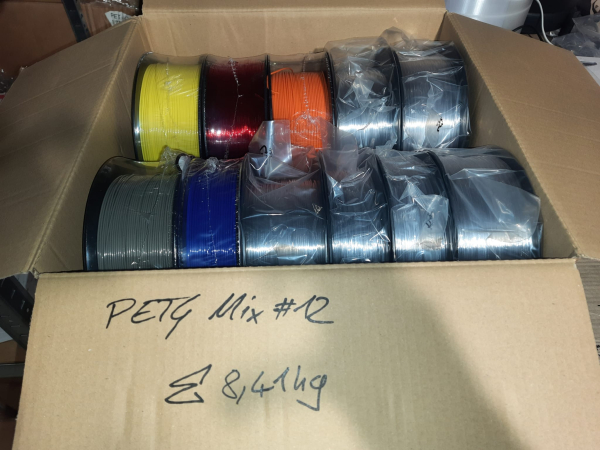 PETG Box #A12: 8.41kg PETG gemischte Farben &Oslash; 1,75mm - Made in Europe