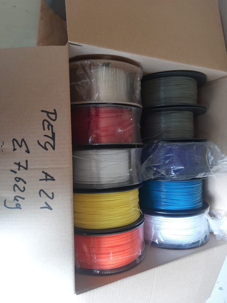 PETG Box #A21: 7.62kg PETG gemischte Farben &Oslash; 1,75mm - Made in Europe